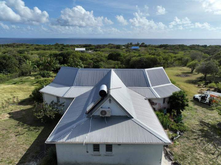 Après service rénovation toiture Guadeloupe